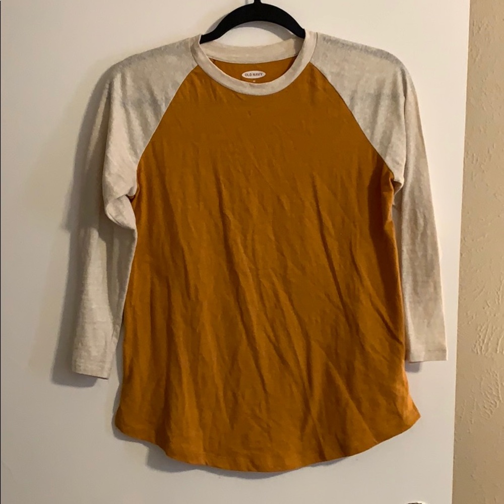 Women’s baseball tee